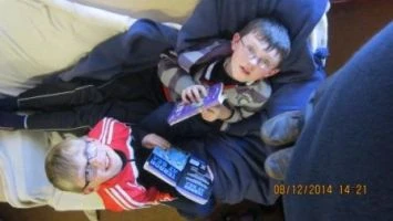 Enjoying the class sofa 005